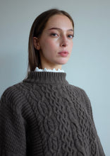 Load image into Gallery viewer, Cora Mono Wool Pullover - Brown Melange
