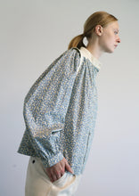 Load image into Gallery viewer, Silja Organic Printed Cotton Blouse - Print Off-white
