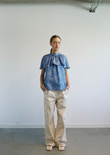 Load image into Gallery viewer, Breen Silk Top - Print Blue
