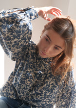 Load image into Gallery viewer, Aele printed tencel blouse
