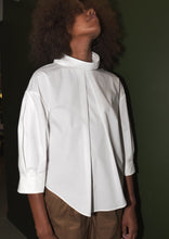 Load image into Gallery viewer, Aellish Organic Cotton Blouse - White
