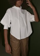 Load image into Gallery viewer, Aellish Organic Cotton Blouse - White

