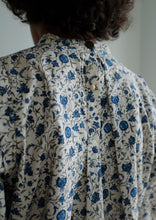 Load image into Gallery viewer, Aestrid Organic Cotton Blouse
