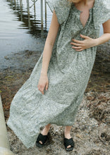 Load image into Gallery viewer, Dahlia Organic Floral Lawn Dress
