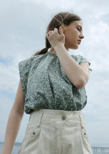 Load image into Gallery viewer, Blond Organic Floral Lawn Top
