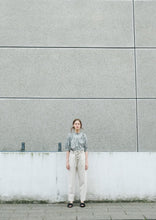 Load image into Gallery viewer, Deas Organic Floral Lawn Shirt

