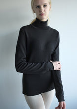 Load image into Gallery viewer, Coelle Merino Pullover - Black
