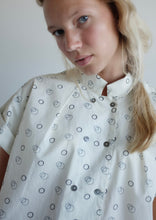 Load image into Gallery viewer, Fenn Organic Cotton Blouse - Print off-white
