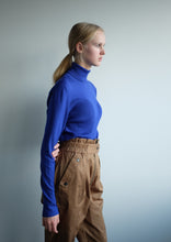 Load image into Gallery viewer, Coelle Merino Pullover - True Blue

