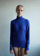 Load image into Gallery viewer, Coelle Merino Pullover - True Blue
