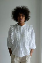 Load image into Gallery viewer, Aelin Organic Linen Blouse
