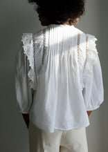 Load image into Gallery viewer, Aelin Organic Linen Blouse
