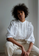 Load image into Gallery viewer, Aelin Organic Linen Blouse
