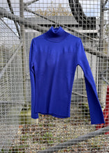 Load image into Gallery viewer, Coelle Merino Pullover - True Blue
