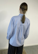 Load image into Gallery viewer, Caebel Blouse - Deadstock Shirting Stripe
