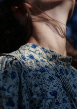 Load image into Gallery viewer, Aestrid Organic Cotton Blouse
